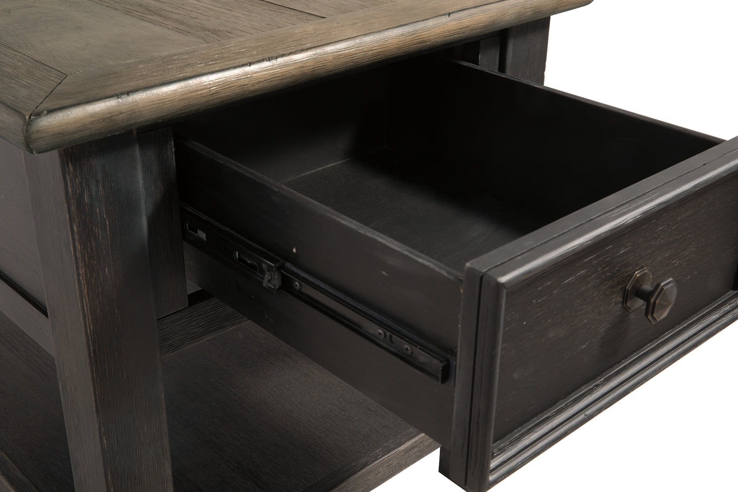 Ashley Express - Mesa auxiliar rectangular Tyler Creek