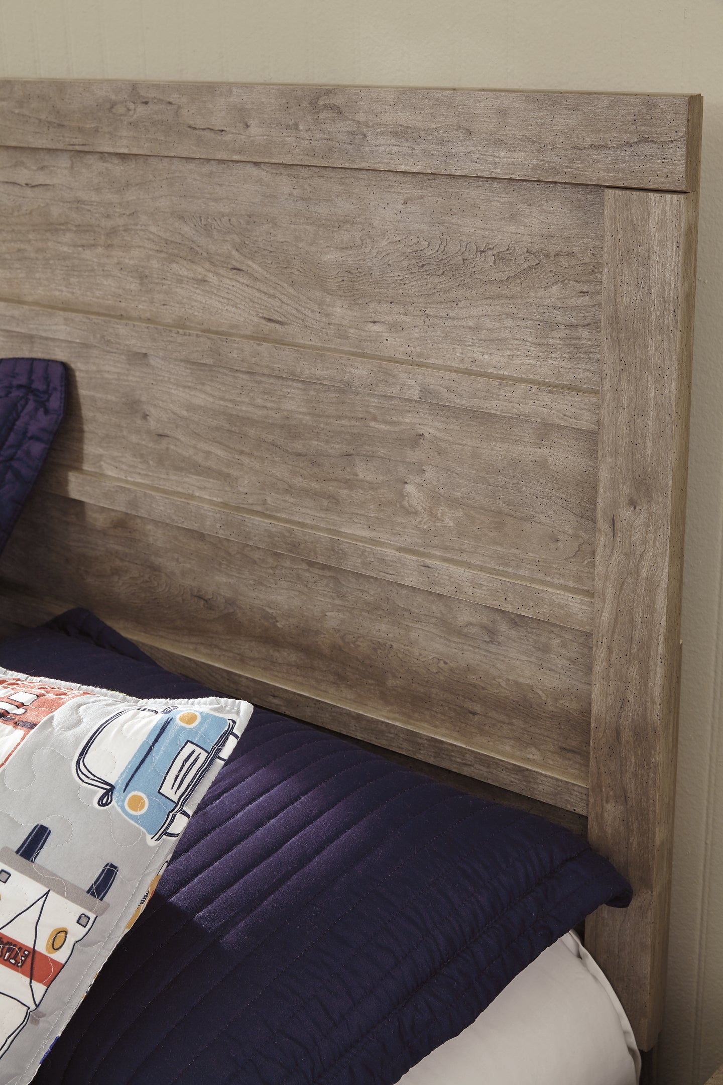 Ashley Express - Cama con paneles Culverbach