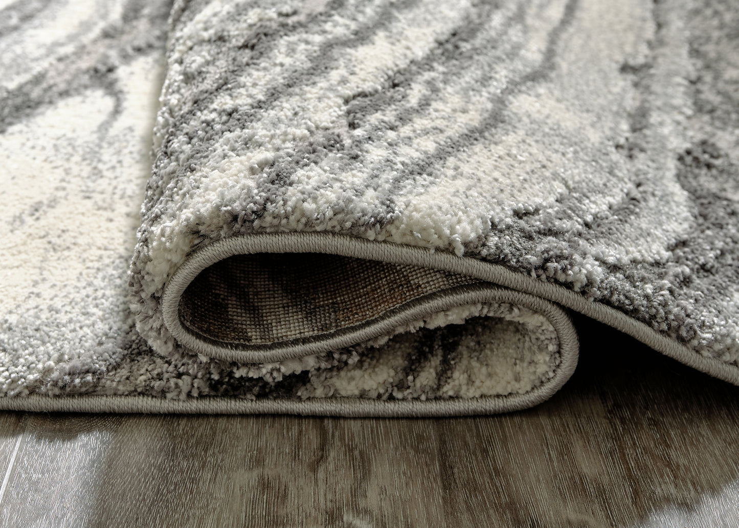 Ashley Express - Alfombra mediana Wysdale