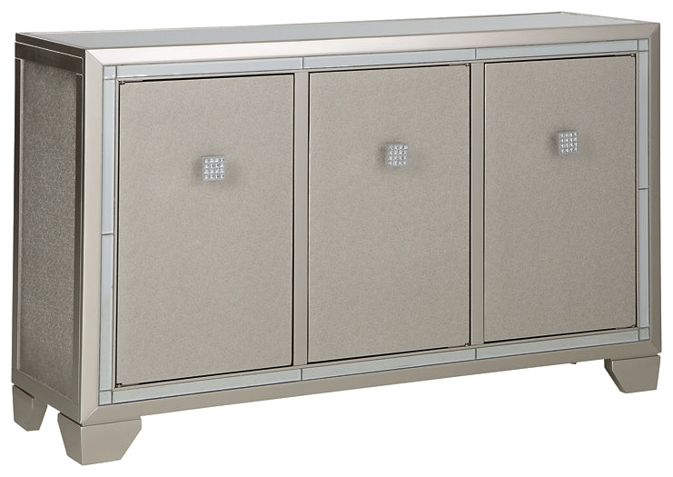 Ashley Express - Gabinete de acento Chaseton