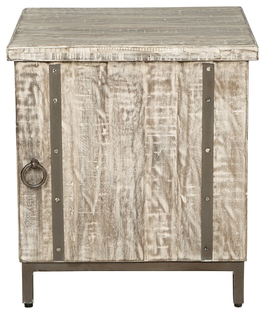 Ashley Express - Gabinete decorativo Laddford