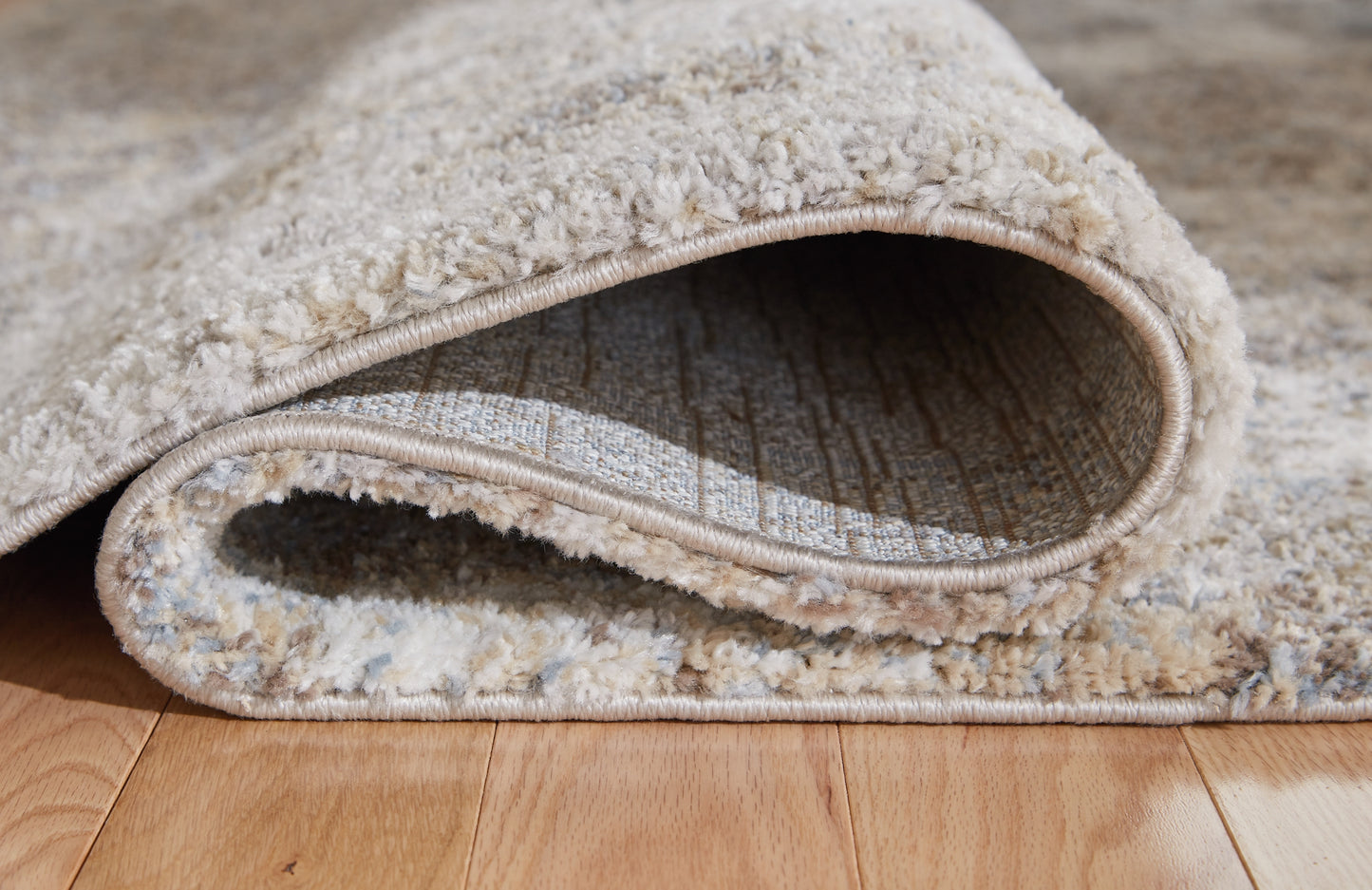 Ashley Express - Alfombra mediana Pearidge