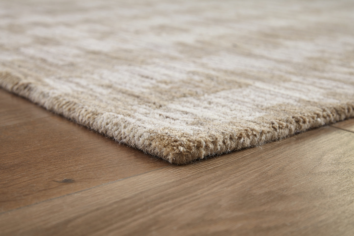 Ashley Express - Alfombra mediana Abanlane