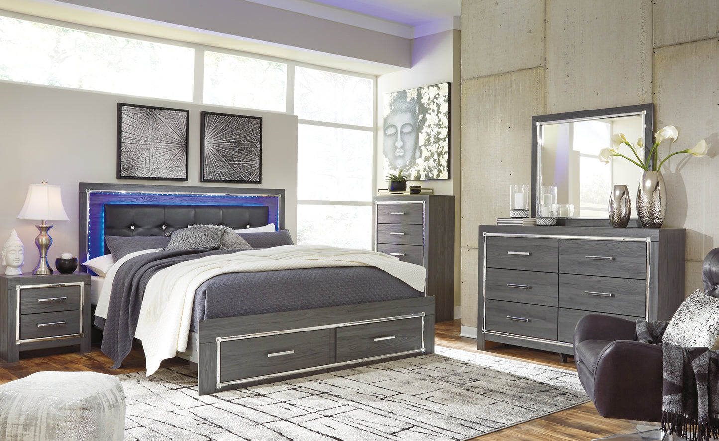 Cama Lodanna con dos cajones, cómoda con espejo y cómoda
