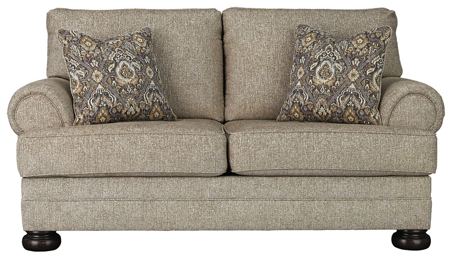 Sofá, loveseat, silla y otomana Kananwood