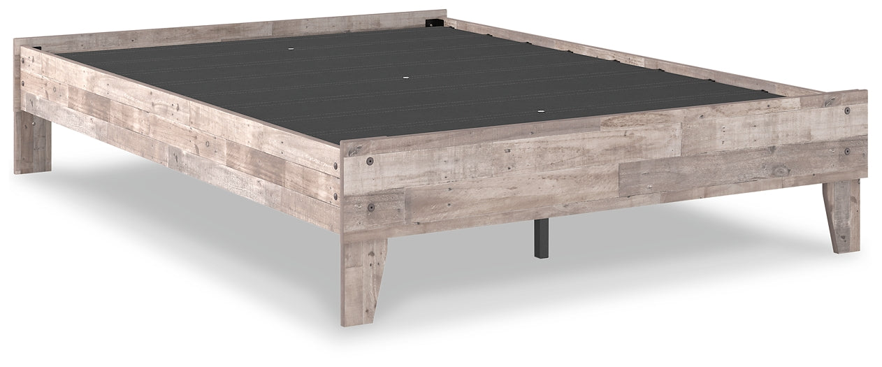 Ashley Express - Cama de plataforma Neilsville