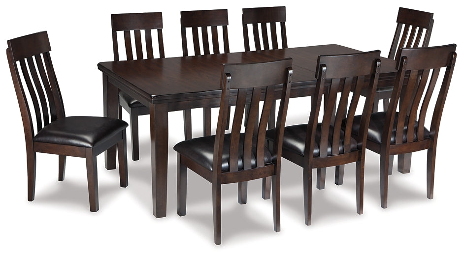 Mesa de comedor Haddigan y 8 sillas