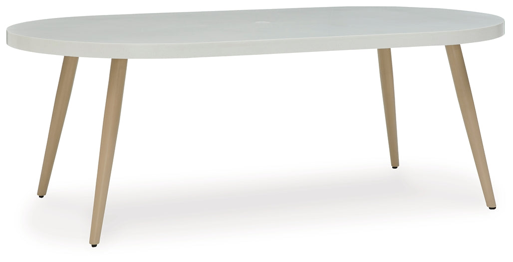 Mesa de comedor ovalada Seton Creek con UMB OPT