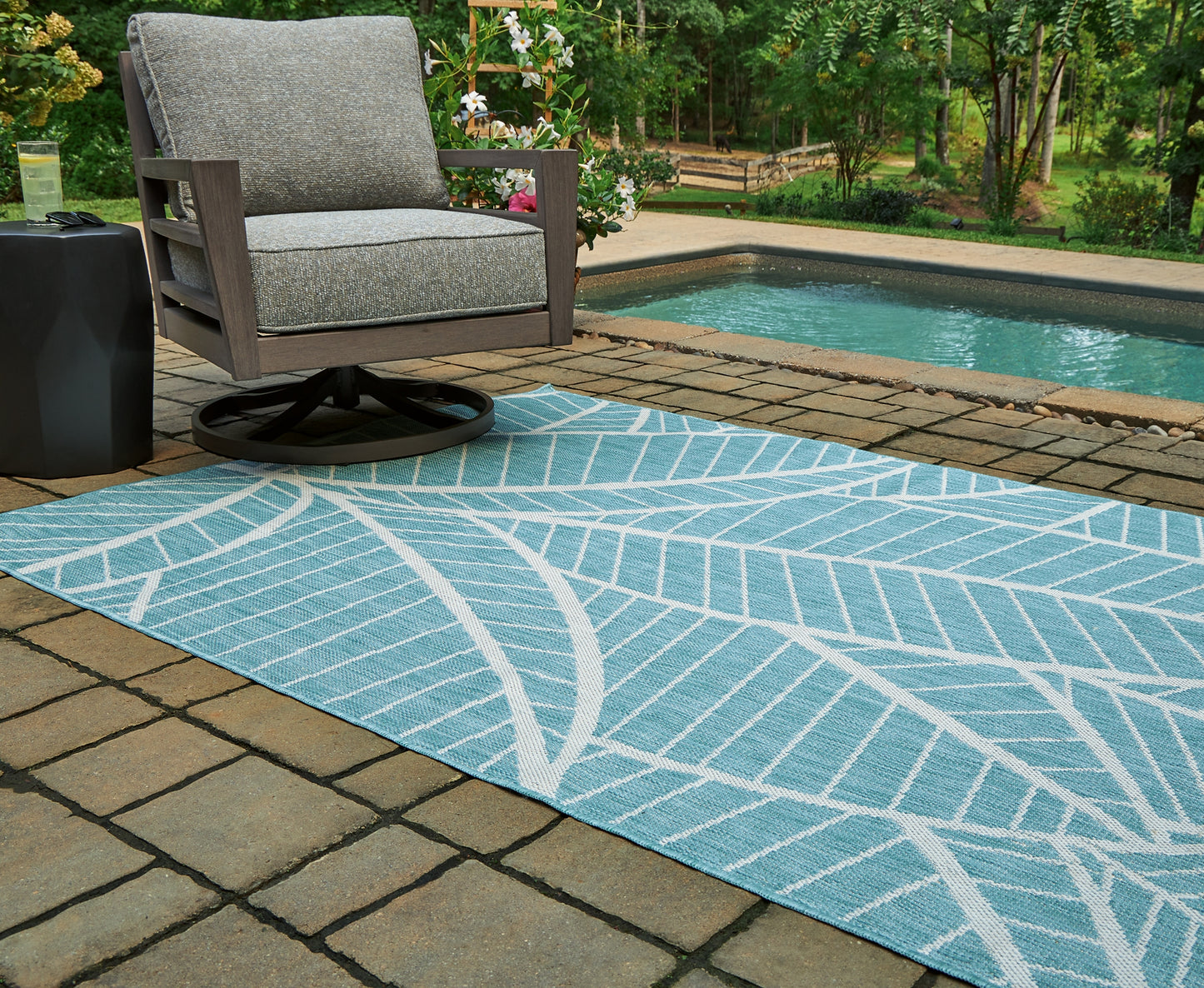 Ashley Express - Alfombra Hulsia mediana