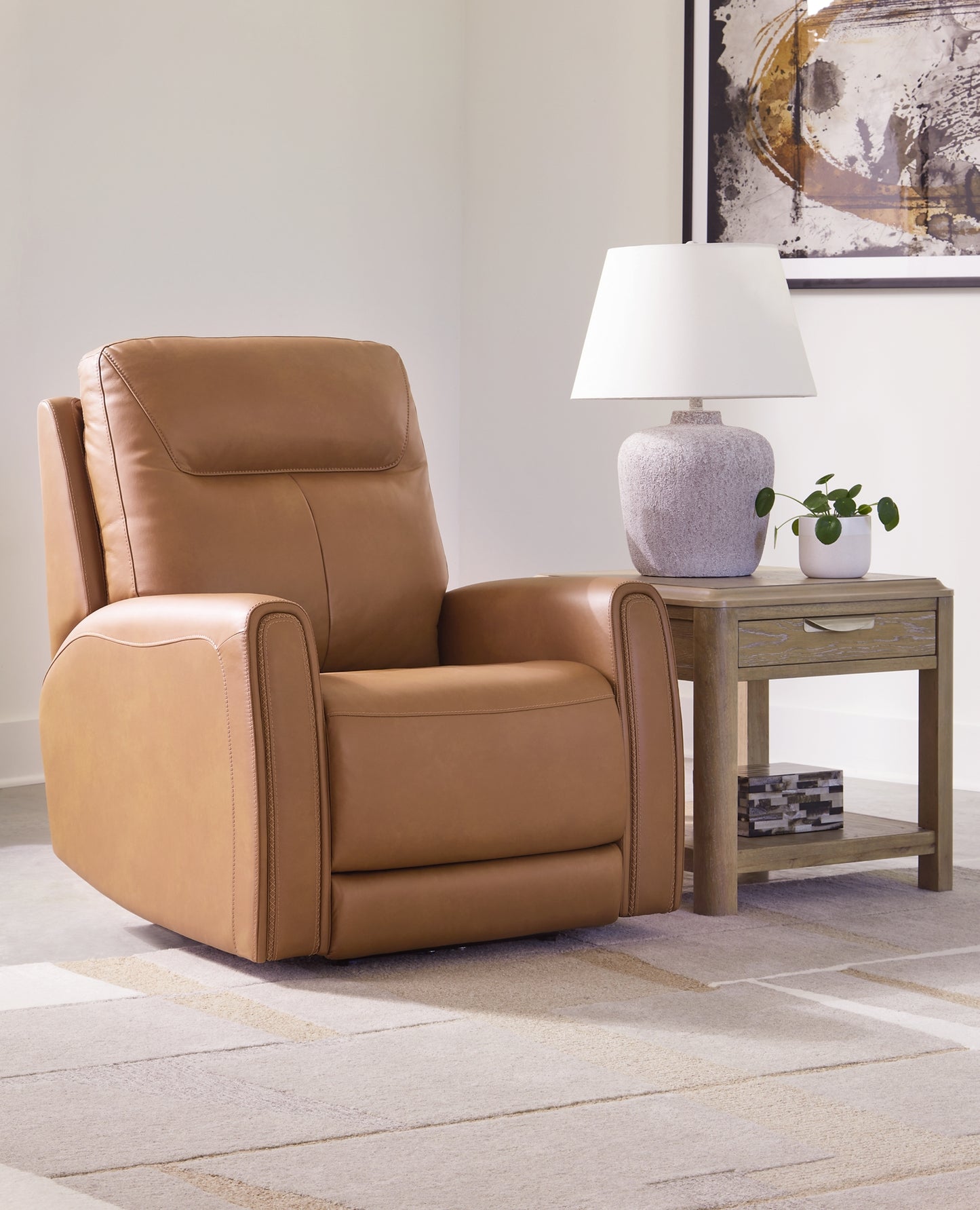 Sillón reclinable eléctrico Tryanny con reposacabezas ajustable