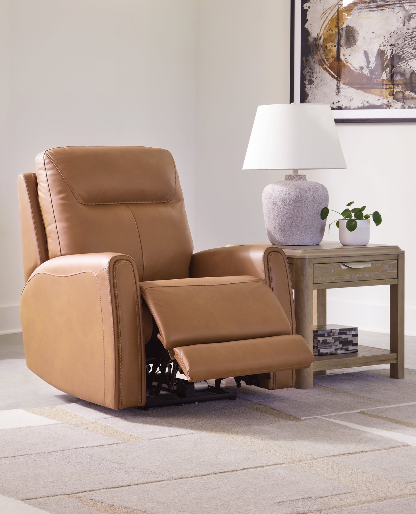 Sillón reclinable eléctrico Tryanny con reposacabezas ajustable