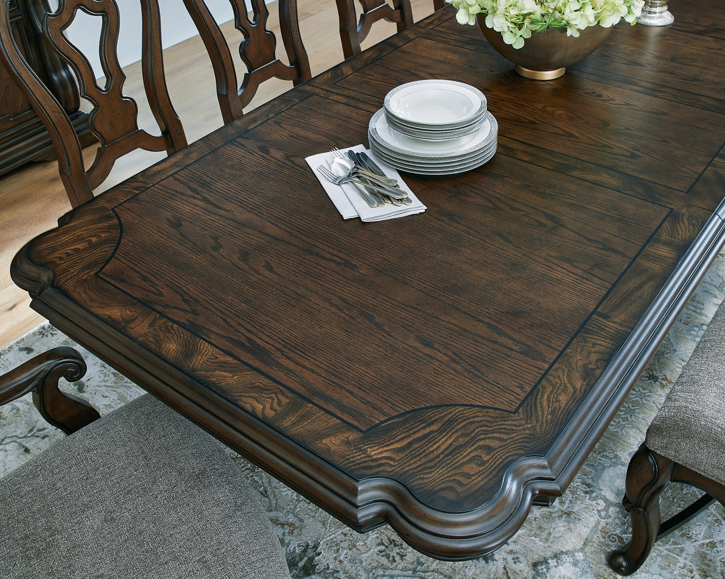 Mesa extensible de comedor Maylee