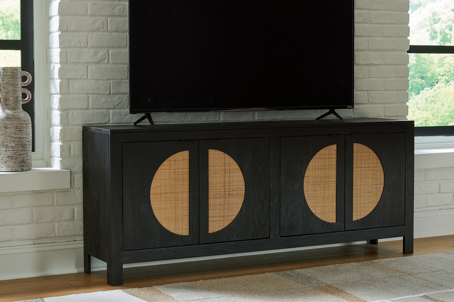 Ashley Express - Gabinete decorativo Cliffiings