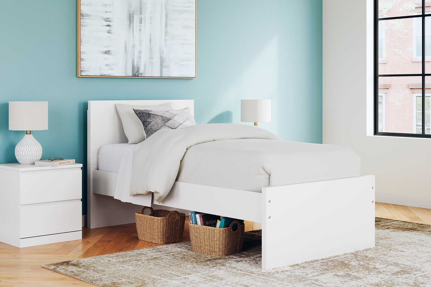 Ashley Express - Cama con plataforma y paneles Onita