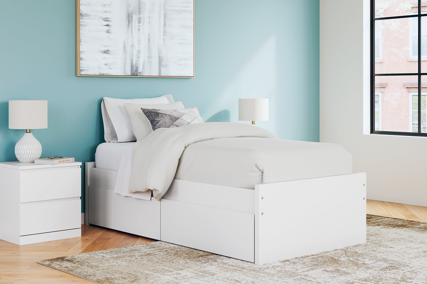 Ashley Express - Cama de plataforma Onita con espacio de almacenamiento en un lateral