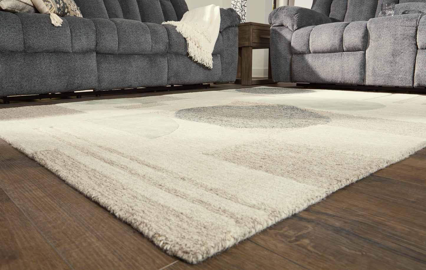 Ashley Express - Alfombra mediana Dallane