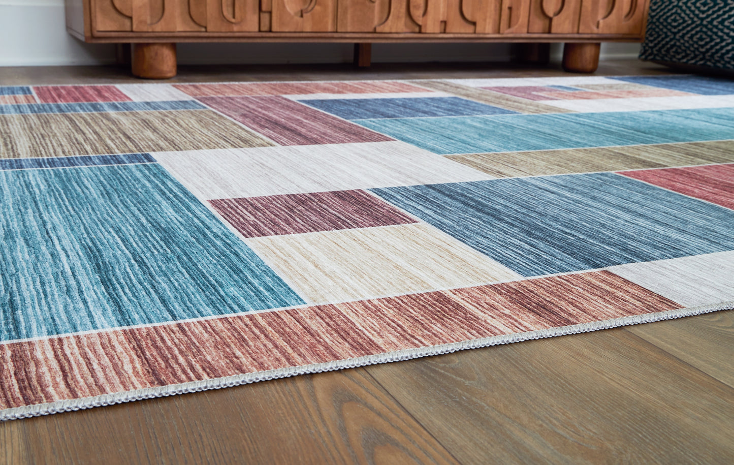 Ashley Express - Alfombra lavable mediana Numore