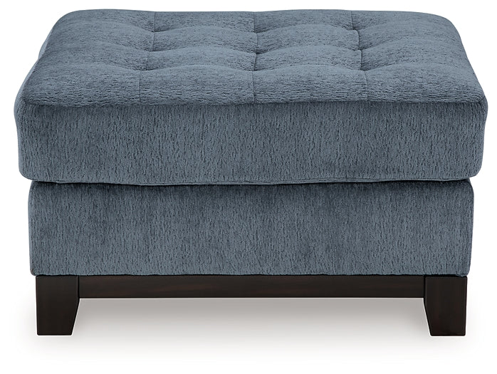 Ashley Express - Otomana decorativa extragrande Maxon Place