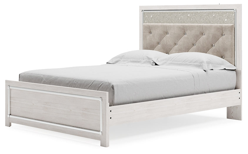 Ashley Express - Cama Queen Altyra con paneles