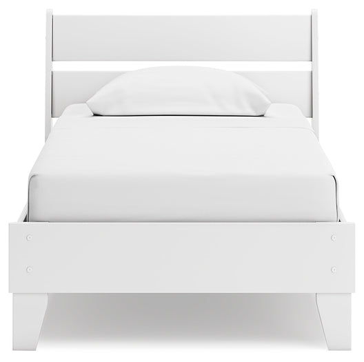 Ashley Express - Cama con plataforma y paneles Socalle