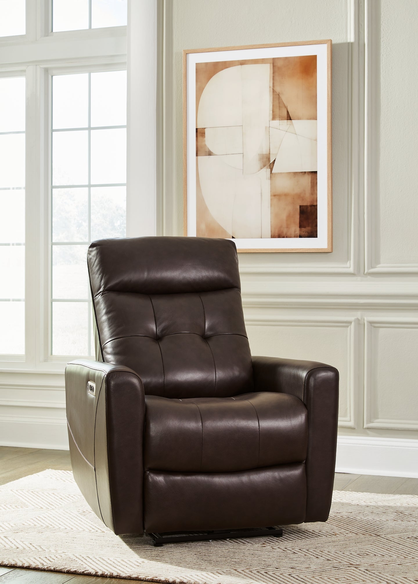 Ashley Express - Sillón reclinable eléctrico Pisgham con reposacabezas ajustable