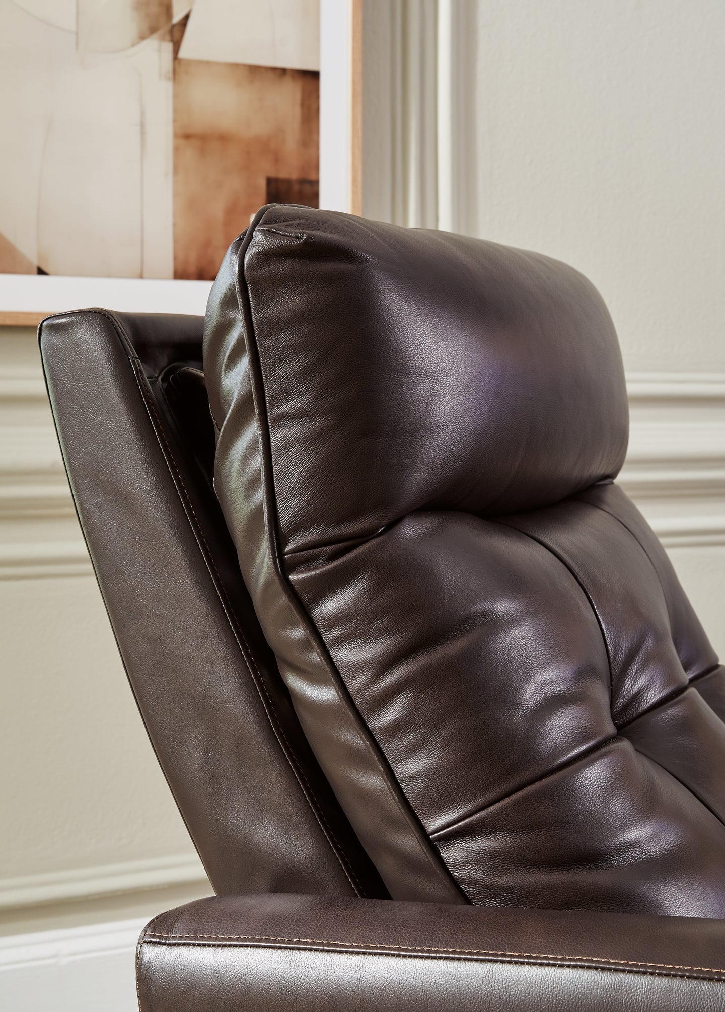 Ashley Express - Sillón reclinable eléctrico Pisgham con reposacabezas ajustable