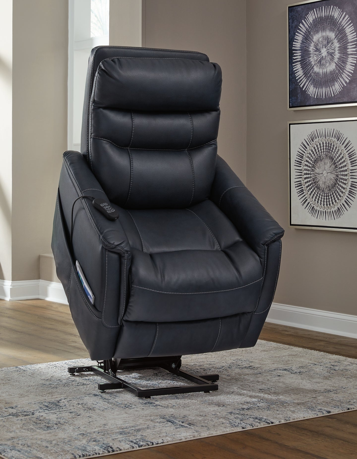 Sillón reclinable eléctrico Strawbill