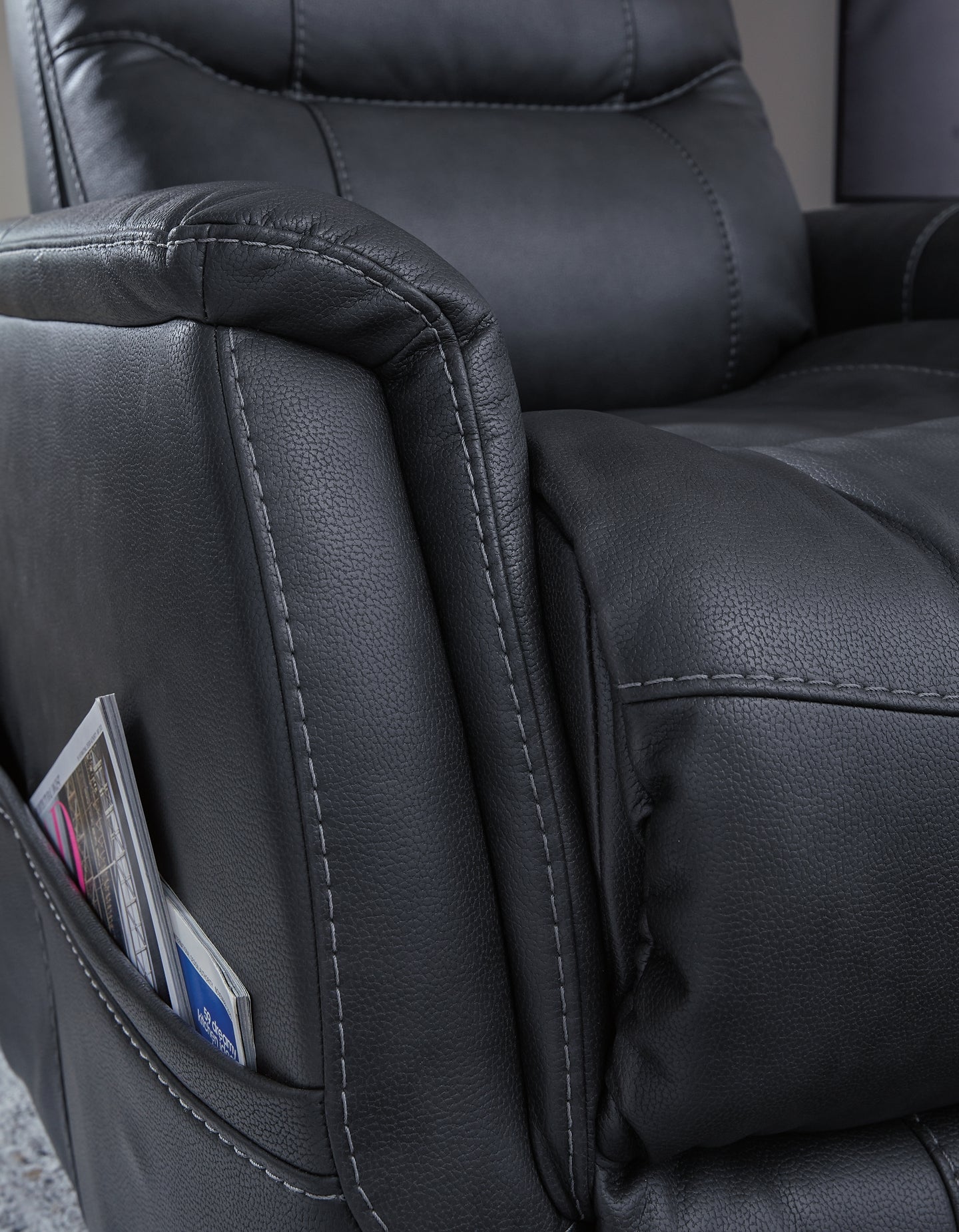 Sillón reclinable eléctrico Strawbill