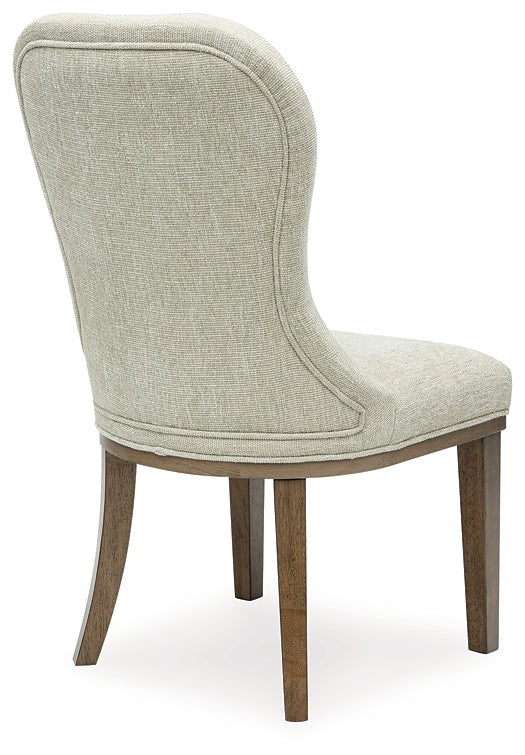 Mesa de comedor Sturlayne y 6 sillas