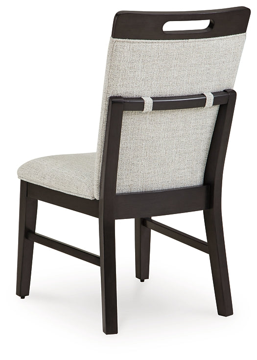 Mesa de comedor Neymorton y 8 sillas