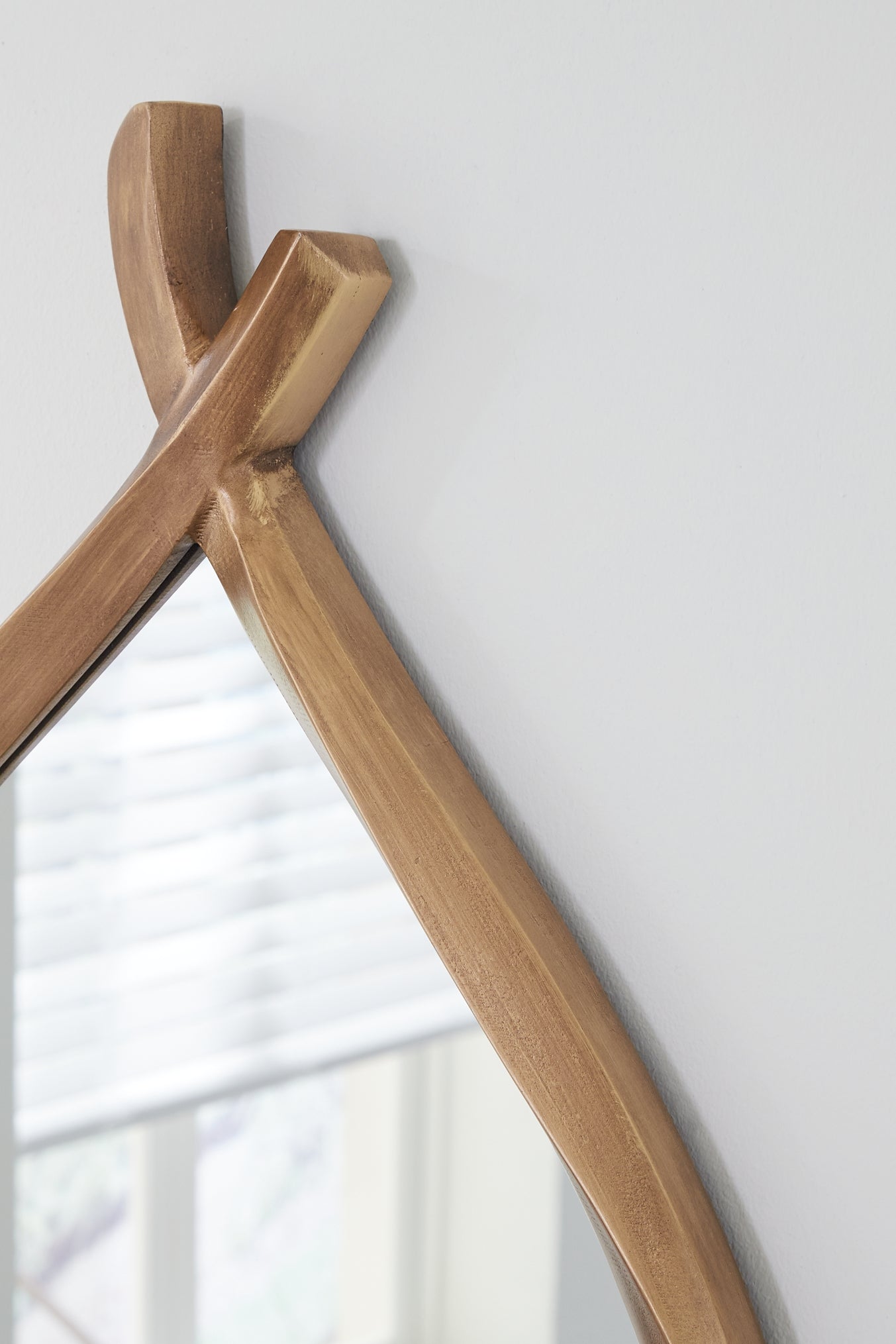 Ashley Express - Espejo decorativo Bartner
