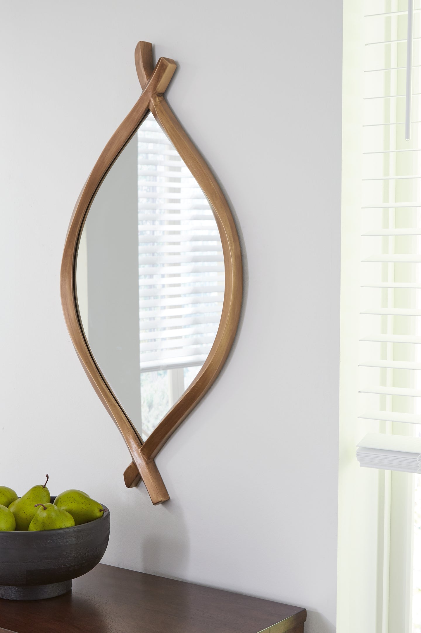 Ashley Express - Espejo decorativo Bartner