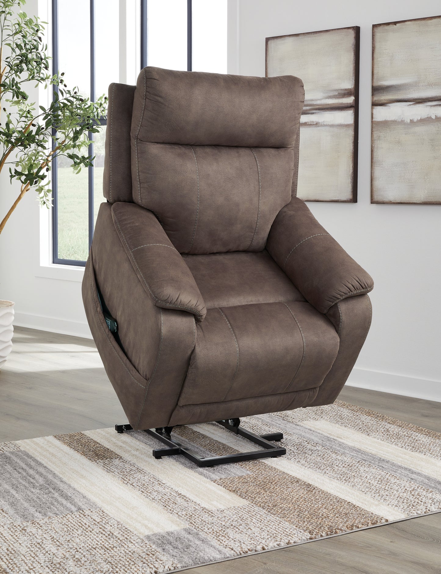 Ashley Express - Sillón reclinable eléctrico Crestmeade