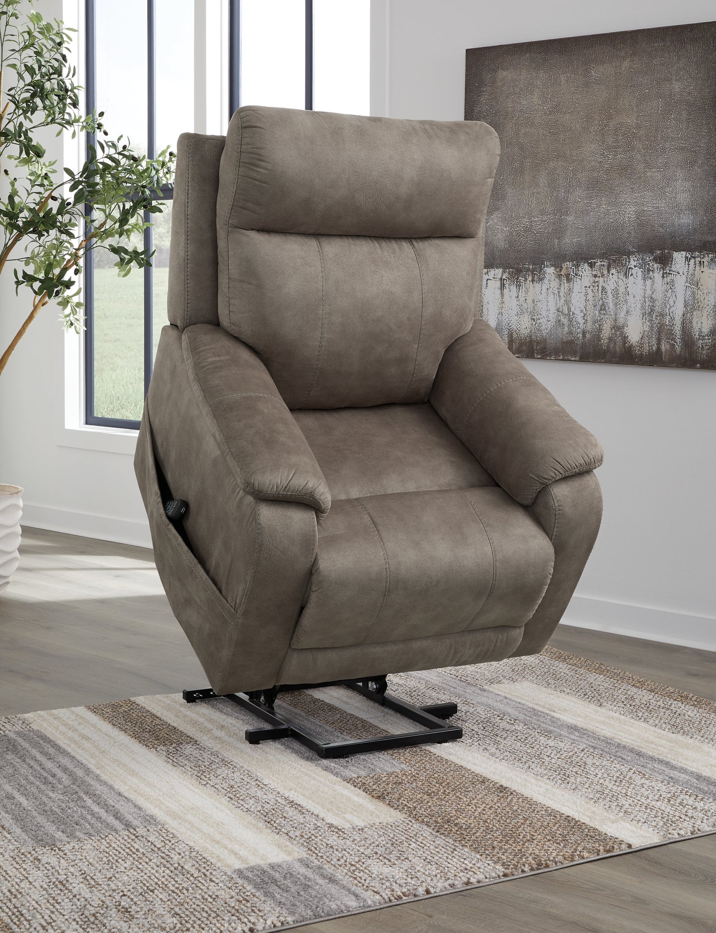 Ashley Express - Sillón reclinable eléctrico Crestmeade