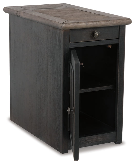 Ashley Express - Mesa auxiliar con silla Tyler Creek
