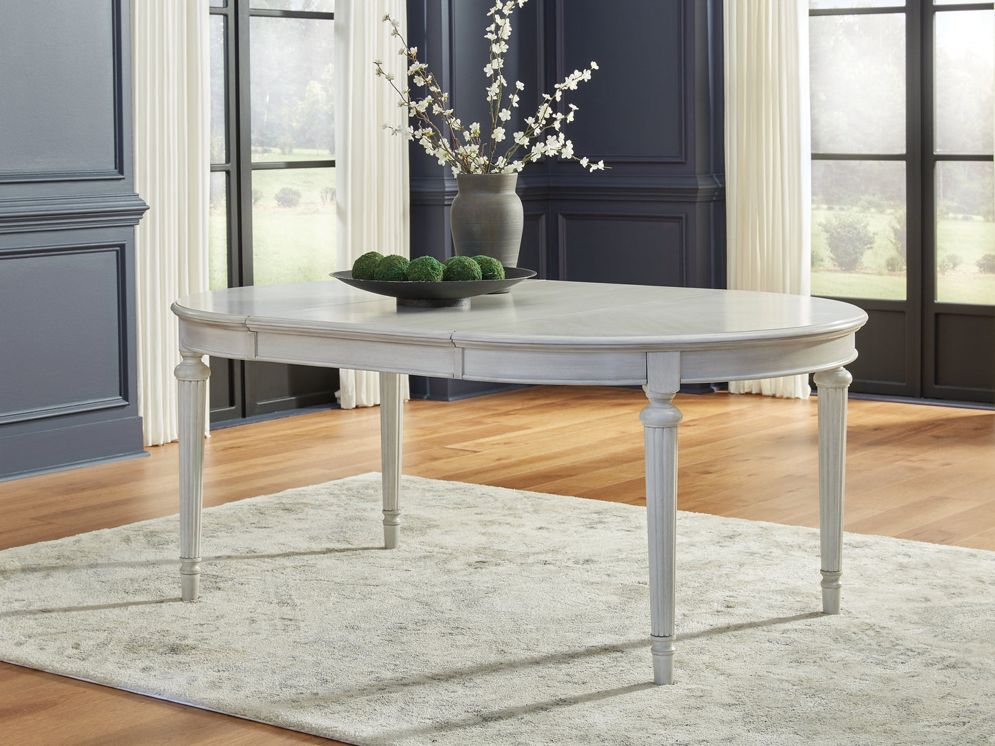 Mesa de comedor ovalada EXT de Montelaine