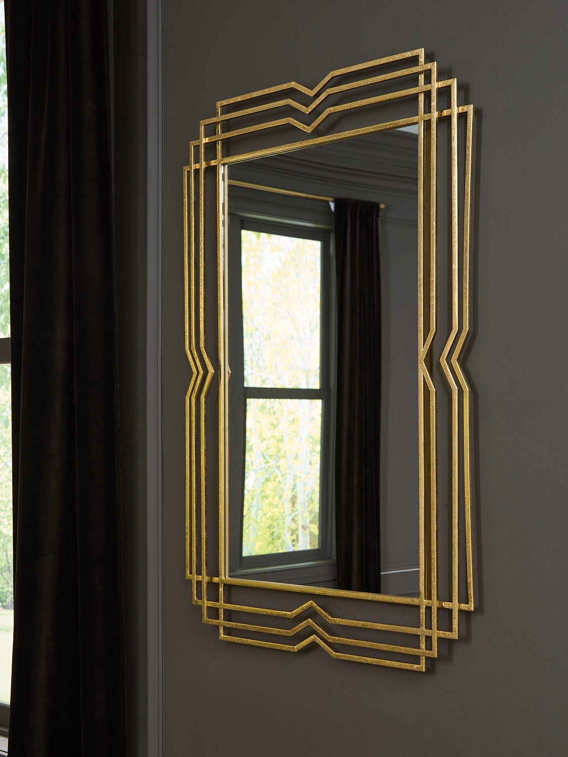 Ashley Express - Espejo decorativo Claybrook