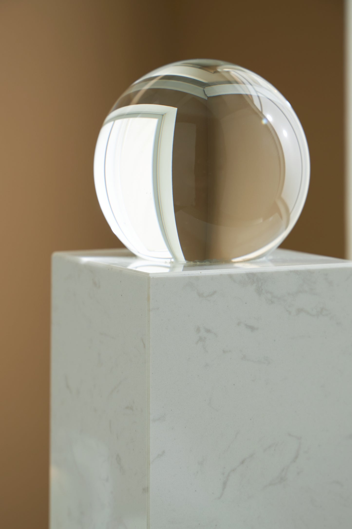 Ashley Express - Escultura Sellner