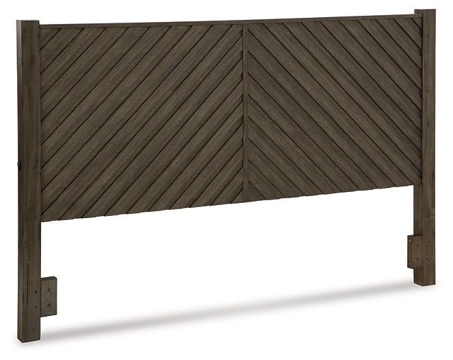 Cama Arkenton King con paneles, cómoda con espejo, cómoda y mesita de noche