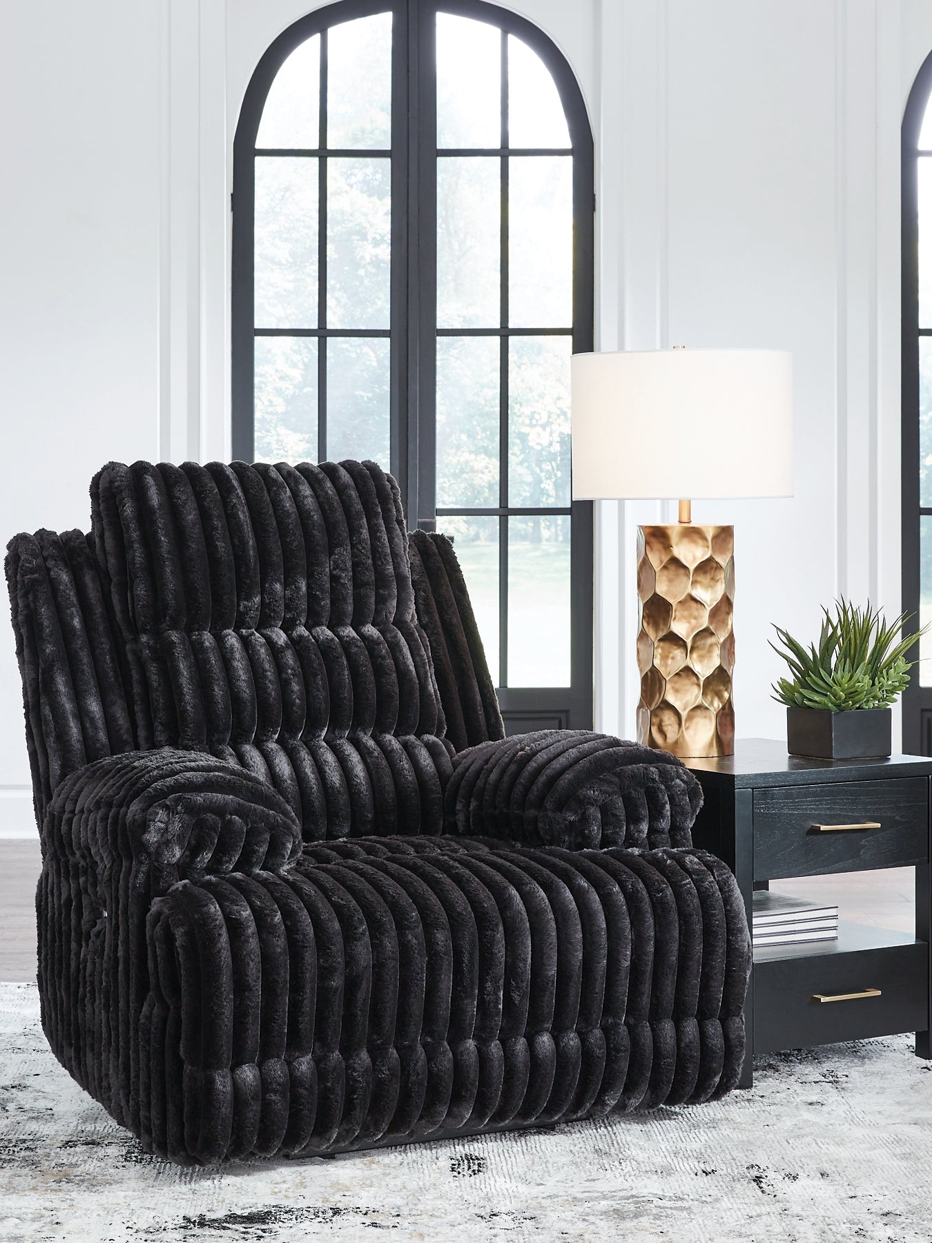 Sillón reclinable eléctrico de pared Zero de Rhines Falls