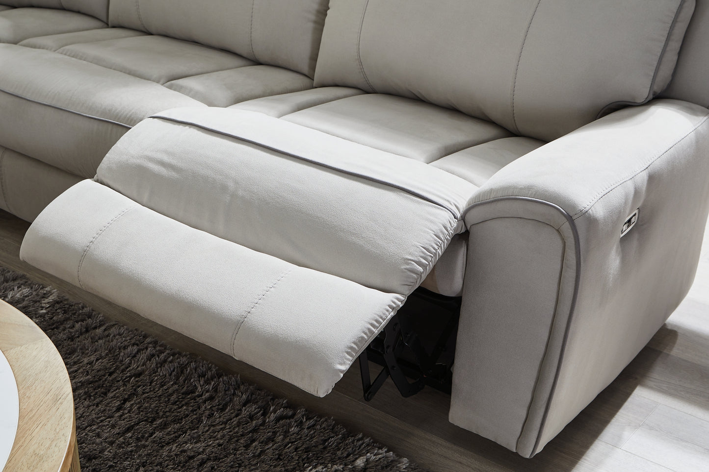 Seccional reclinable eléctrico de 3 piezas Social Pointe