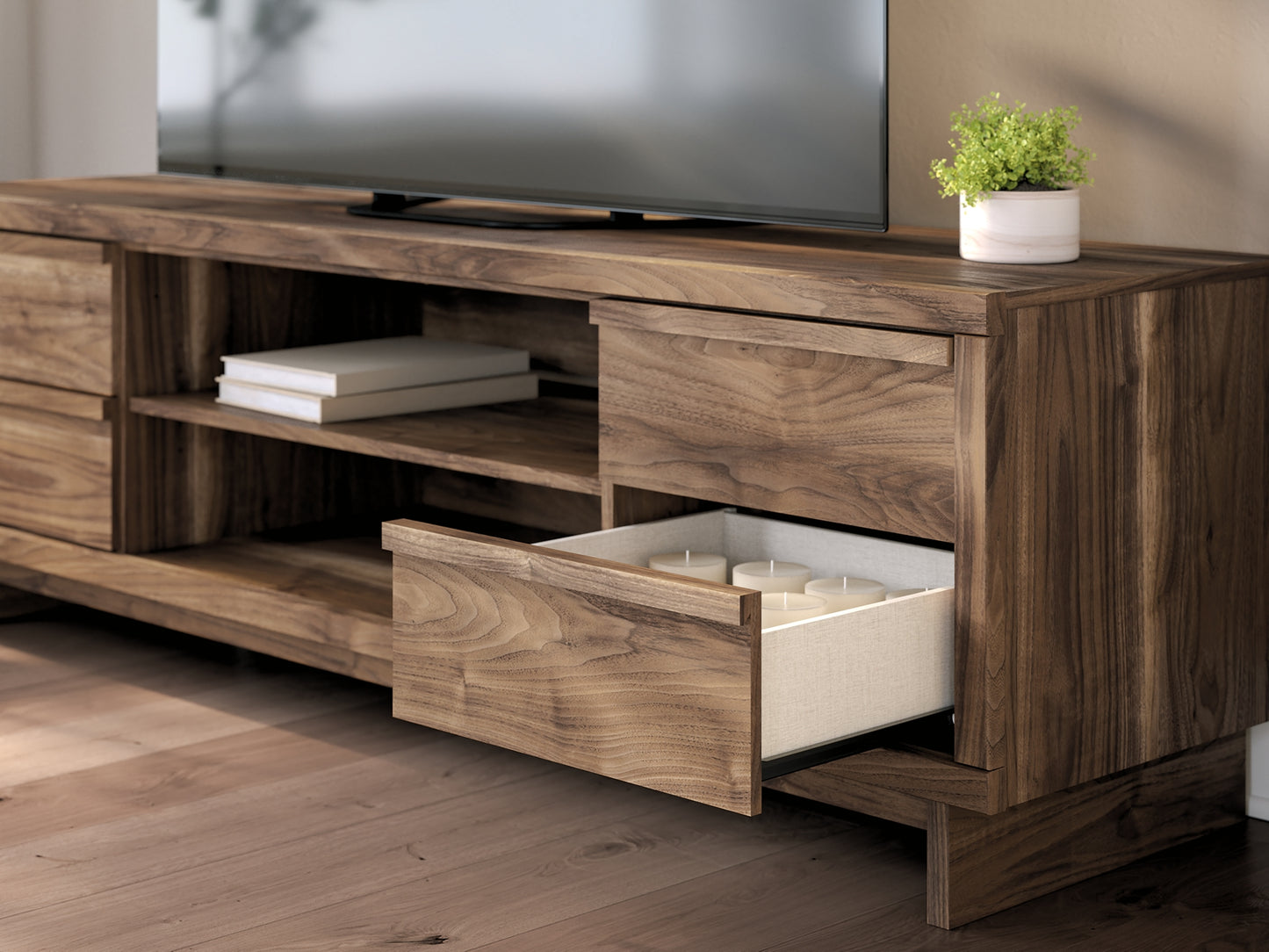 Mueble de TV Zadilyn XL con opción de chimenea