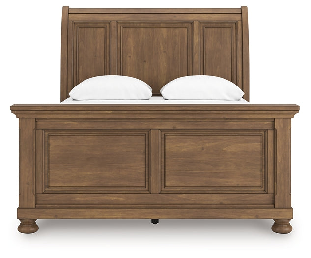 Ashley Express - Cama tipo trineo Feddinger Queen