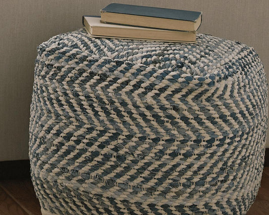 Ashley Express - Puf Chevron
