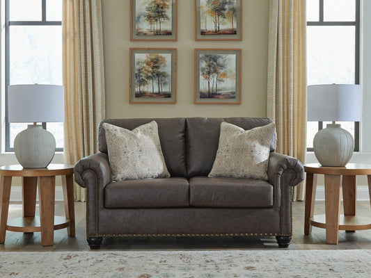 Loveseat Roxmere