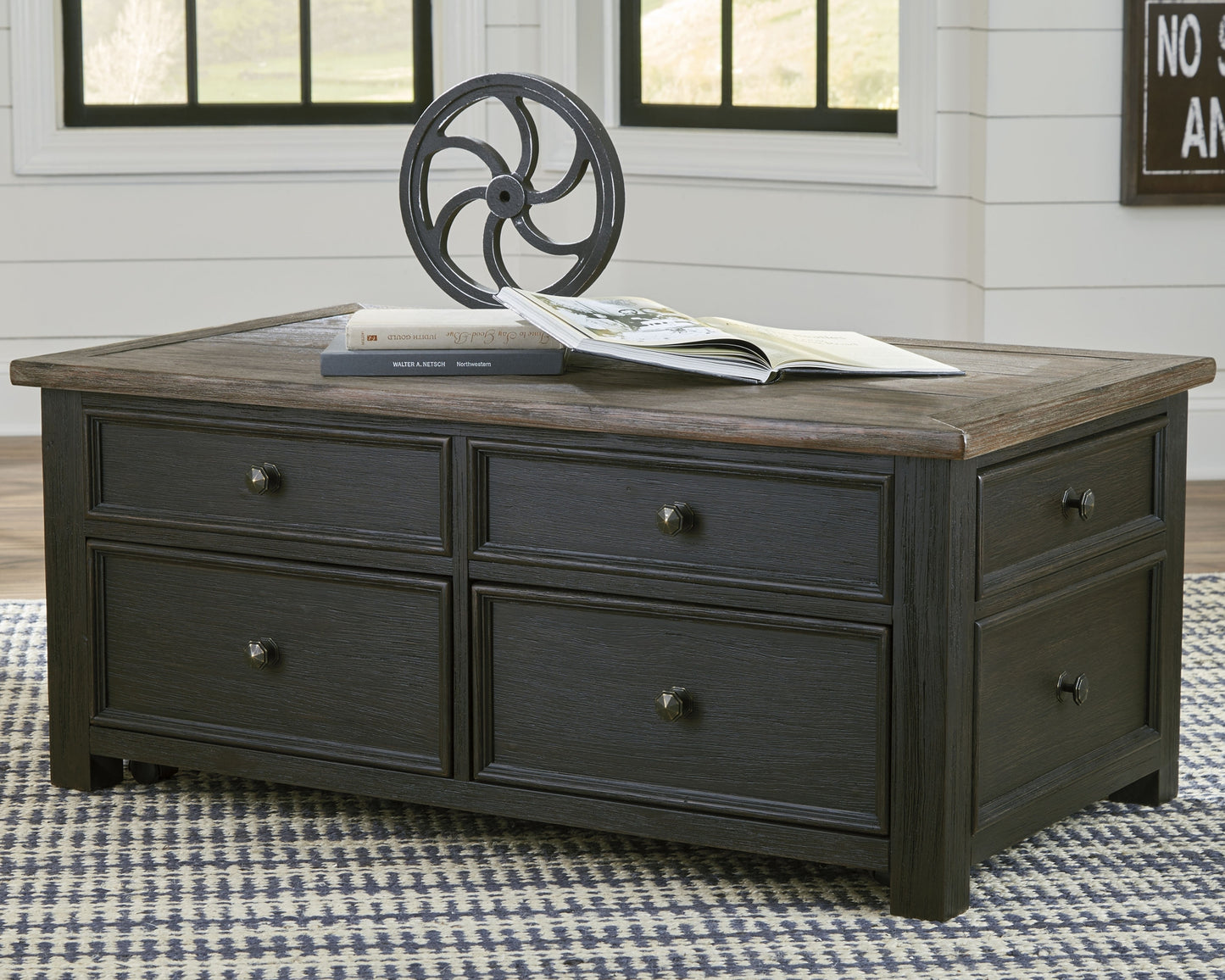 Ashley Express - Mesa de cóctel elevable Tyler Creek