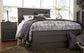Ashley Express - Cama con paneles Brinxton