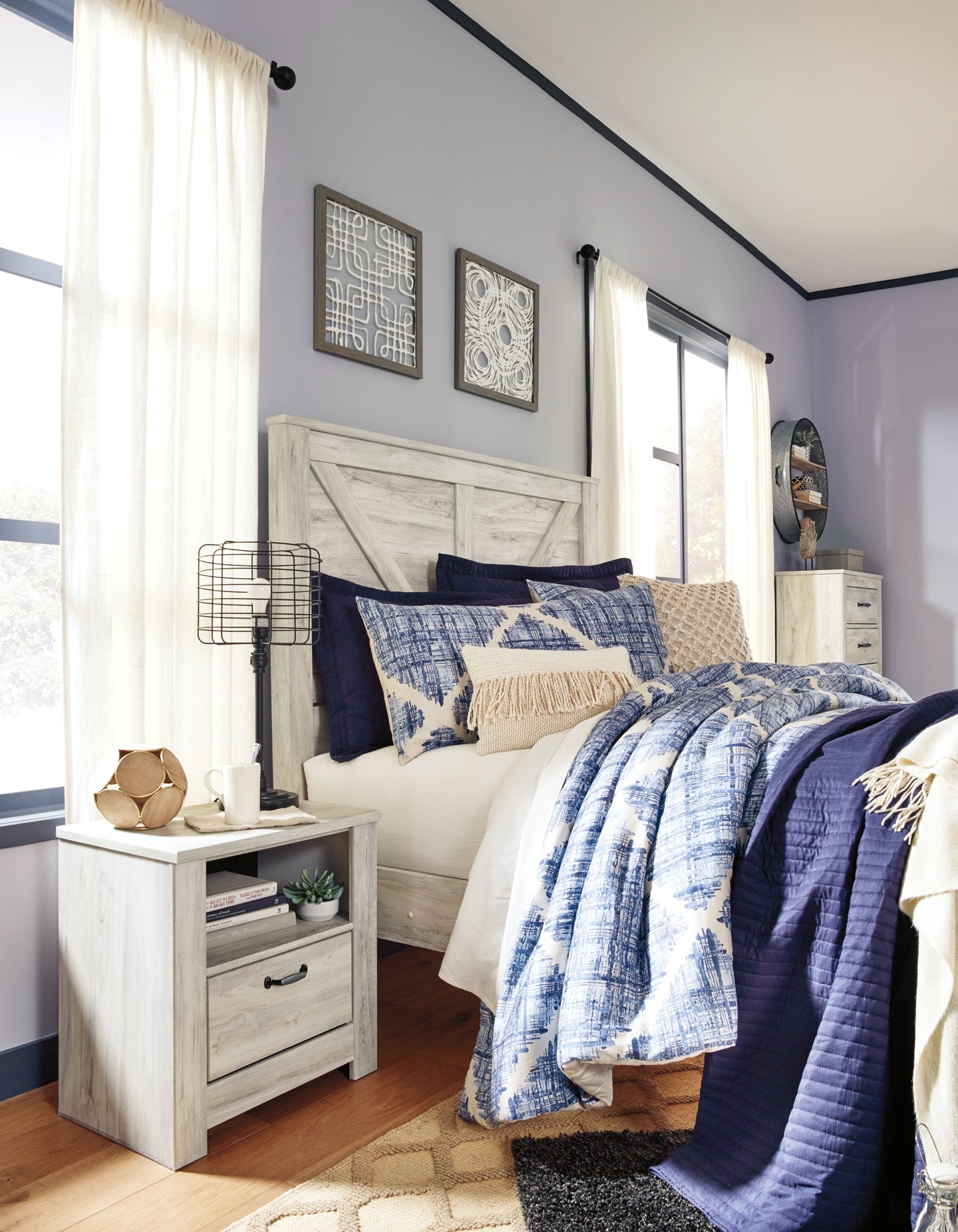 Ashley Express - Cama con paneles Bellaby Crossbuck