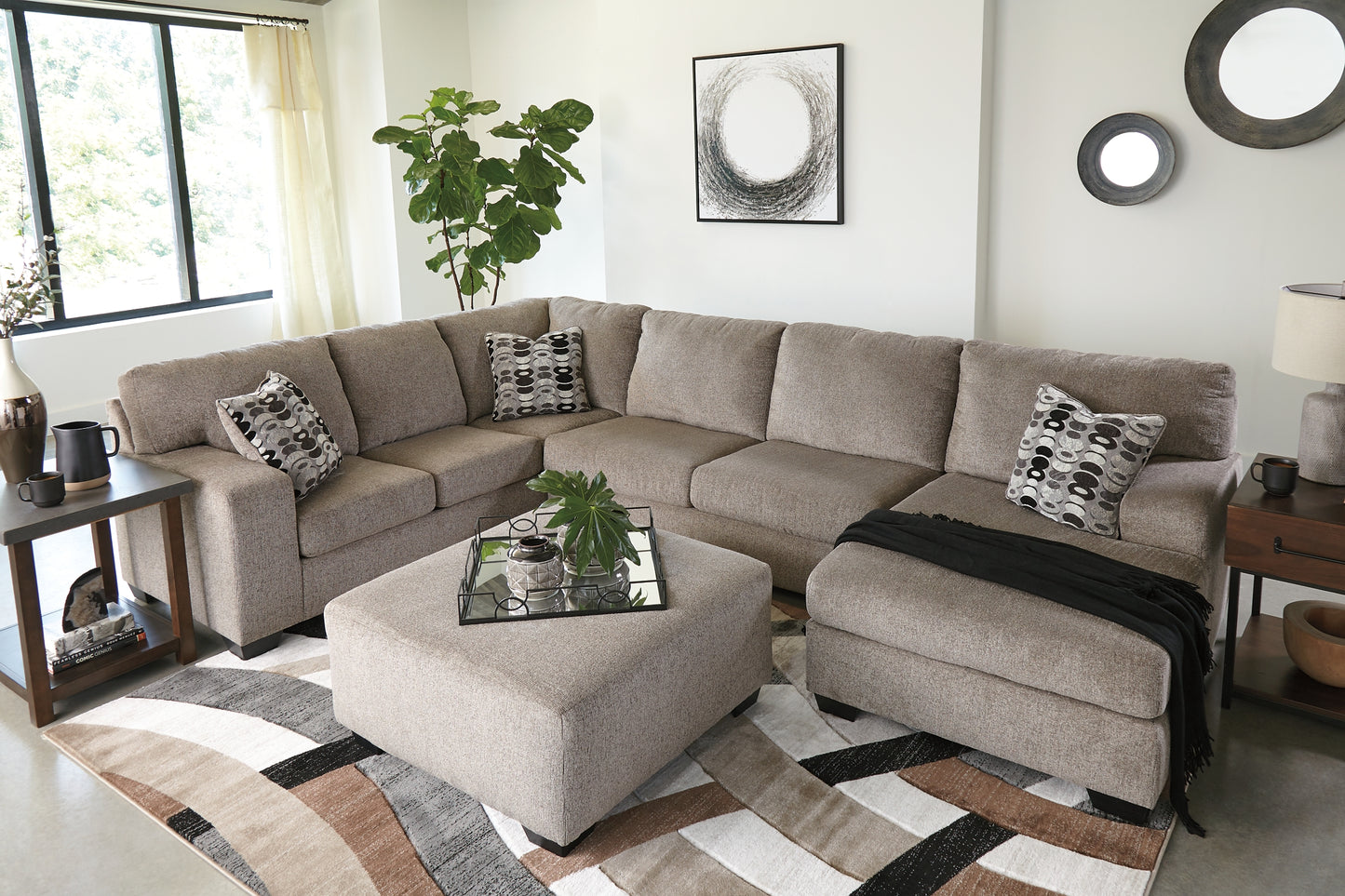 Ashley Express - Otomana extragrande con acento Ballinasloe