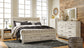 Cama de plataforma Bellaby con dos cajones de almacenamiento